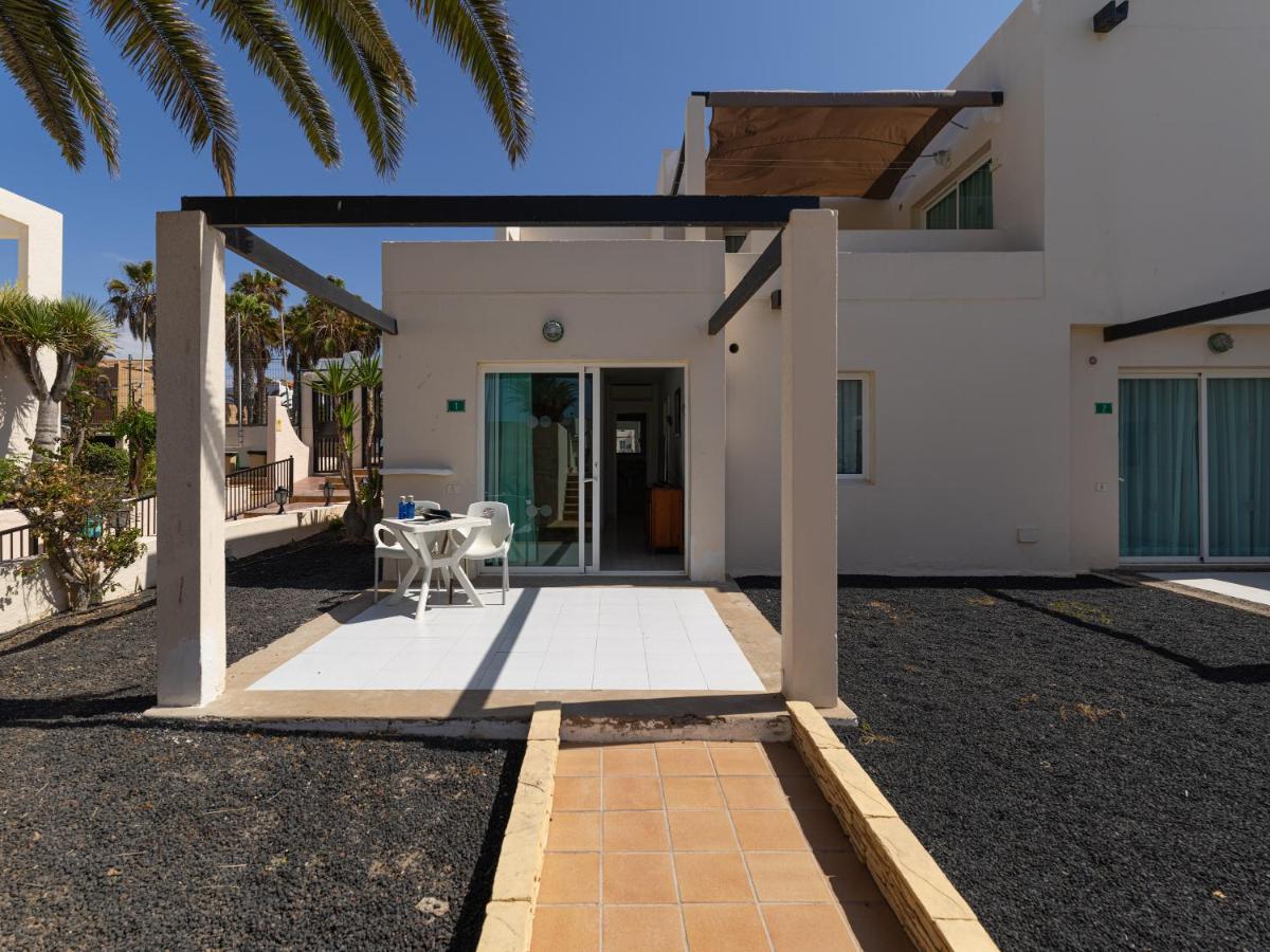 Apartamento 1 Con Terraza Y Piscina En Corralejo Apartman Kültér fotó